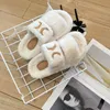 Designer Slippers Warm Indoor Flat Comfortable Casual Non Slip Faux Fur Women's Fashion Slippers Are Fluffy Luxurious Fluffy Shoes Fall And Winter Style