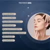 2022最新のHifu美容機の顔リフト高輝度集中超音波皮膚持ち上がるシワのリムーバーシステムを持ち上げる女性の使用