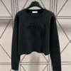 YWE2 Kvinnors tröjor Designer Brand Wool Cashmere tröja Kvinnor 3D tredimensionell ihålig ut rund hals jumper stickad höst fynd pris Ny mode tee topp