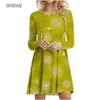 Grundläggande casual klänningar Autumn Winter Long Sleeve Snowflakes Pattern Women 3D Print Street Christmas Style Ladies Mini Dress 6xl Plus Size 231207