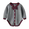 Rompers Bady Bary Boy Boy Autumn Jumpsuit Fashionable Bow Knit新生児の赤ちゃんの体セットトップ0-24ヶ月231208