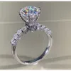 Big Natural Diamond Band z Central Moissanite Stone w 4CT VVS D Kolor na obrączkę