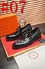 67 모델 패션 술 Tassel Luxury Men Loafers Designer Dress Shoes For Men 공식적인 소셜 신발 남성 가죽 신발 Zapatos de Hombre Elegantes