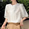 Kvinnors blusar vår sommar elegant mode broderade blus kvinnor kläder vintage chic pärlknapp toppar puff hylsa löst avslappnad