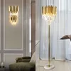 Applique murale LED en cristal doré de luxe moderne, luminaire décoratif d'intérieur, idéal pour un salon, une chambre à coucher ou une maison