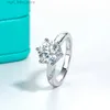 サイドストーン付きAnujewel 3ct Round Cut D Color Moissanite Engagement Ring 18k Gold Plated CER Wedding Band Rings Jewelry Wholesale YQ231209