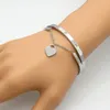 Simple Fashion designer Luxurys ewelry for women bracelet Classic New Stainless steel heart clasp Pendant Bracelet Festival Gifts