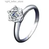 サイドストーン付きHoyon S925 Sterling Silver Luxury 1 3CT Moissanite Engagement Wedding女性ダイヤモンドリングハイエンドブティックジュエリーギフトYQ231209