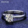 Con pietre laterali BOEYCJR argento 925 4 griffe 1ct / 2ct D colore Moissanite VVS anello di fidanzamento con diamanti per le donne YQ231209