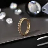 Med sidoren Attagems D VVS1 Färg Solid 10K 14K 18K AU585 Moissanite Diamond Ring for Women White Gold Engegament Wedding Rings Fine Jewelry YQ231209