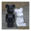 Giochi cinematografici 28 cm 0,7 kg Bearbrick Evade Colla Orso nero e figure bianche Giocattolo per collezionisti Opera d'arte Decorazioni modello Bambini Drop Deliv Dhxhl