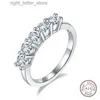 With Side Stones Tezzc 5 Stone 1.5ct Moissanite Ring for Women S925 Sterling Silver Premium Eternity Wedding Band Anniversary Ring Fine Jewelry YQ231209