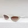 Mode solglasögon för män och kvinnor 0708 designers anti-uultraviolet platta fjäril form lätt popularitet acetat ramglasögon retro glasögon vit låda