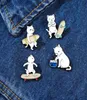 Black And White Cat With Skateboarding Model Brooches Unisex Cartoon Alloy Enamel Animal Lapel Pins European Children Sweater Bags6053076