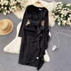 Casual Kleider 2024 Frühling Sommer Koreanische Mode V-ausschnitt Langarm Schwarz Rüschen Rand Nähte Split OL Arbeitskleidung Büro Damen midi Kleid