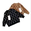 Ny höst/vinterdesigner Children's Sewn Zipper Clip Alphabet Sportwear Högkvalitativ barns slitagstorlek 90 cm-150 cm A28