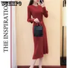 Podstawowe sukienki swobodne WTEMPO Koreańska moda szczupła załoga Sweter Sweter Kobiety Elegancki pasek z długimi rękawem plisowany 231208