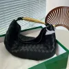 Fashion Intreciato Weave incluso de la axila Bolso de diseñador Mango de metal para mujer Bolsas para hombres Luxurys Bolsas de embrague de la parte superior de la axila de la ciudad de cuero Ciudad de cuero bolsos de hombro