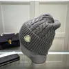 Berretti firmati Elegante cappello lavorato a maglia per uomo donna Cappelli invernali caldi 4 colori252M