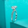 サイドストーン付きAnujewel 2ct/3Ct Moissanite Engagement Ring for Women 925 Sterling Silver D Color Lab Created Diamond Wedding Rings Jewelry YQ231209