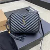 Luxurys Lou Tassel Camera axelväska läder quiltad handväska kors kropp pochette designer tote väska kvinnor man messenger väska spegel kvalitet svart resekopp