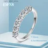 Avec pierres latérales EWYA Designer de luxe 0.7ct Moissanite anneaux pour femmes 925 bijoux en argent Sterling fiançailles mariée bague de mariage cadeau YQ231209