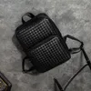 Фабрика цельная сумочка для сумочки с ткацким рюкзаком простые открытые досуг клетчатые кожаные сумки на плечо-плечо уличная тренд