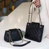 Fashion Designer Crossbody Bags with Big Gold Logo Vintage Style Chain Bags Women's Shoulder Tote Bag 25582