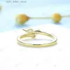 Com pedras laterais Kuololit Pear Cut Moissanite Anéis para mulheres Sólidos 18K 14K 10K 925 Sliver Aliança de casamento em ouro amarelo para presente clássico de aniversário YQ231209