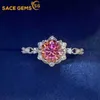 Mit Seitensteinen GRA-zertifizierter 1ct rosafarbener Moissanit-Ring S925 Sterling Splitter plattiert 18k Weißgold Hochzeit Verlobungsschmuck Ringe für Frau YQ231209