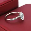 مع الحجارة الجانبية Yelaugh 1.5ct D Color Moissanite Engagement Rings 925 Sterling Silver 18K Gold Marquise Cut Moissanite Band Band Ring YQ231209