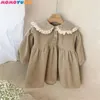 Abiti da bambina Abito da bambina Primavera Autunno Edizione coreana Solido risvolto in pizzo Manica lunga Bambini Retro Casual Allentato 231208