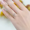 Com pedras laterais Kuololit 750 18K 14K anel de moissanite em ouro rosa para mulheres conjunto de moldura Baguette Solitaire combinando aliança de casamento noivado Natal YQ231209