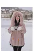 Korki damskie Płaszcze różowe bawełniane ubrania Parker Wyściełana kurtka Kobieta zima 2023 Płaszcz wybuchowy w średniej długości dzikie luźne narzędzia grube