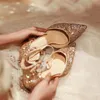 Geklede Schoenen Luxe Goud Zilver Pailletten Hoge Hakken Pumps Dames Puntschoen Enkelbandjes Bruiloft Schoenen Vrouw Dikke Hakken Feestschoenen 231208