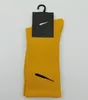 Calcetines de diseño Calcetines para hombre Calcetines de color sólido para mujer Algodón Transpirable Deportes que absorben el sudor Calcetines Baloncesto Fútbol NK Bordado