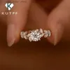 Met zijstenen Moissanite diamanten ringen blad trouwring voor dames 925 sterling zilver verguld 18k wit goud belofte verlovingsring YQ231209