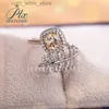Med sidor Stones 1CT Champagne Ringholycome Ny design Inlay Moissanite Stone Woman Wedding Ring Silver Ring Women Jewelry YQ231209