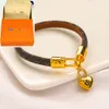 Con braccialetti Braccialetti Braccialetti Braccialetti Braccialetti di gioielli europei Collana a ciondolo in pelle europea