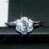 With Side Stones High Quality S925 Sterling Silver Moissanite Flower Ring For Women Fine Jewelry YQ231209