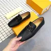 38 Model Designer loafers skor män mode skor 2023 Nya vårens bekväma mäns lägenheter mockasins klassiska original läder män casual skor