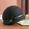 ベレー帽ヘップバーンスタイル100％オーストラリアウールクロッシュハット女性パーティーフェドラレディシックフェルトベレーベレー冬の不規則なトップキャップ231208