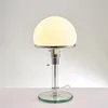 Lampada Bauhaus di design danese Lampada da comodino nordica per camera da letto Tavolo a LED in vetro semplice per lampade da scrivania per soggiorno282S