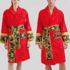 Italie Bath Robe Brand Sweatshirts Mens Womens Cardigans Designer Bathrobe Couleur Couleur de couple luxueux Paintes de couple