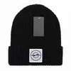 Gebreide Muts Eenvoudige Beanie Cap Designer Skull Caps Modieus voor Man Vrouw Winter Hoeden 9 Kleur Klassieke Stijl217j