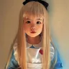 子供のかつらの女の子ベージュかわいい長い髪は前髪のプリンセスヘアスタイル、写真を撮る、偽の毛皮のヘッドバンド