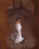 Berta Abiti a sirena Cinghie Abito da sposa senza schienale Sweep Train Paillettes Abiti da sposa in pizzo