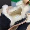 MALIBU LAARS ZWART PS24 KOE LEDEREN laarzen snowboots winterlaarzen klassieke anke op een suède laars met ultra luxe shearling voering en doordachte details