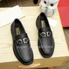 Designers Shoes Italy Mens Fashion Loafers Classic moccasin Genuine Leather Business Office Work Formal Dress Shoes Brand Party Wedding Flat Shoe Size 38-45