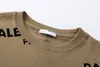 Yeni Erkek Tişört Tasarımcısı Göğüs Altın Mektup Logosu Dijital Doğrudan Sprey Moda Aynı Büyük Boy Kısa Kollu Sweatshirt Pamuk Pamuklu 3xl